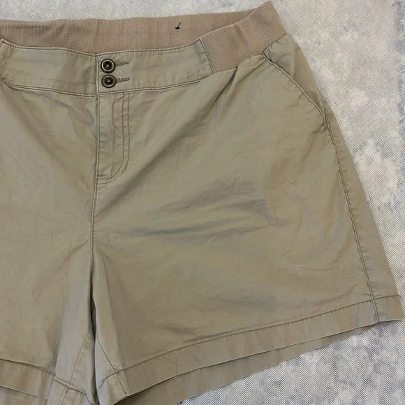 Lane Bryant Pull On Khaki Style Tan Shorts Elastic Waist. Size 14 Super Comfy - Picture 4 of 10